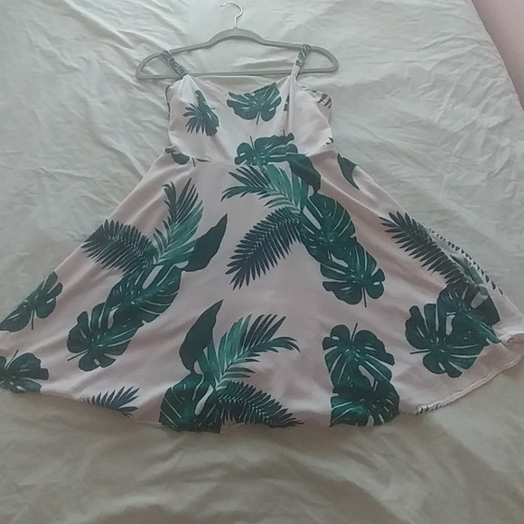 Junior Dress - Picture 1 of 2